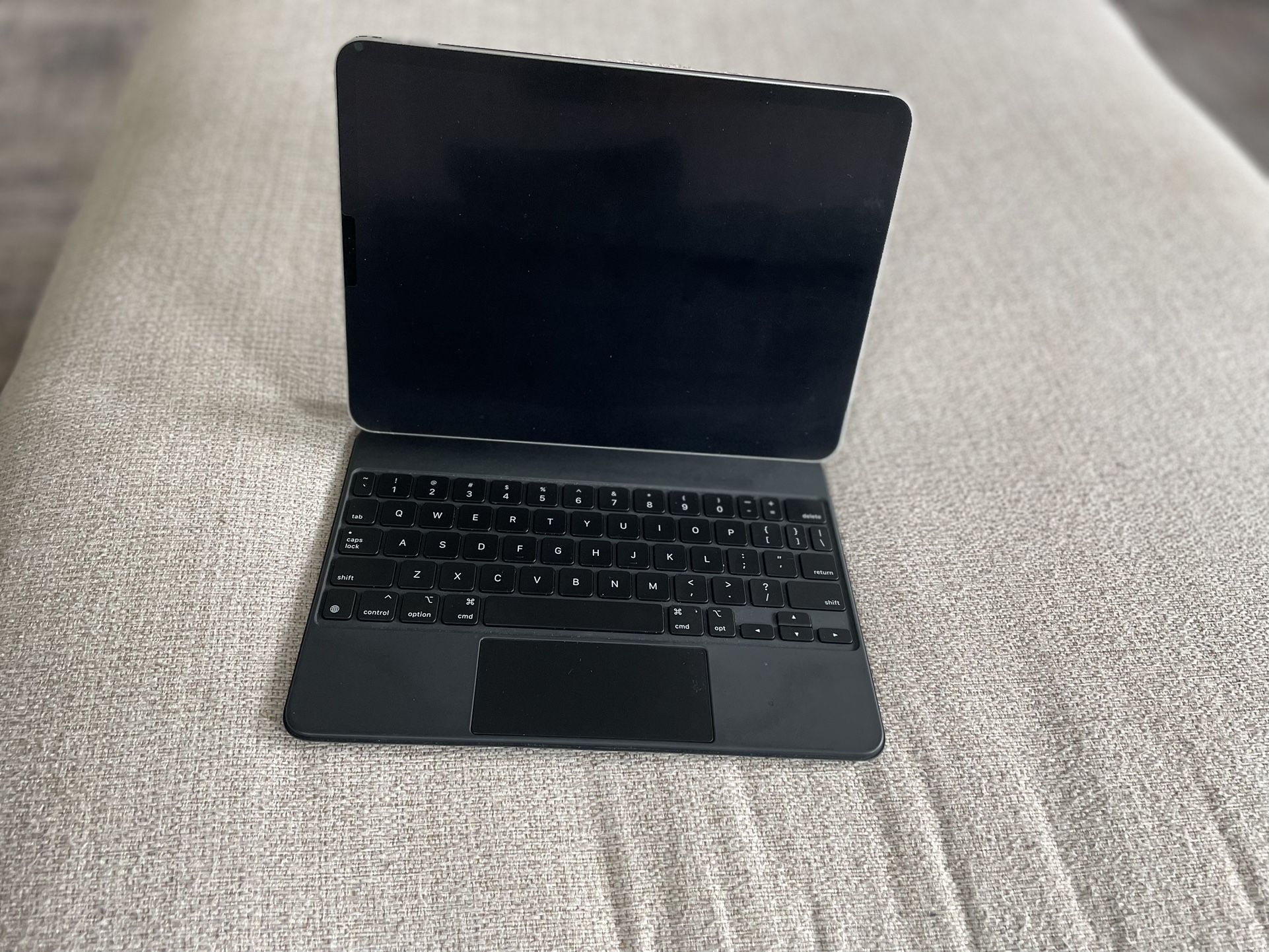 IPad Pro 11 & Magic Keyboard