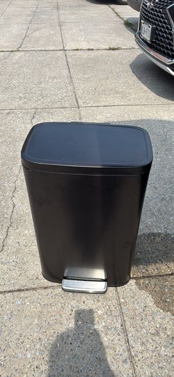 Black Stainless Steel Step Trash Can