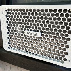 Windmill 10,000 BTU AC unit, remote control, Window Unit Air Conditioner