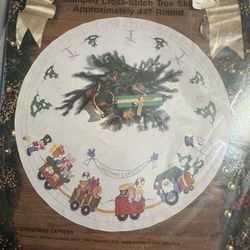 Vintage BRAND NEW 1993 Bucilla Stamped Cross Stitch Tree Skirt