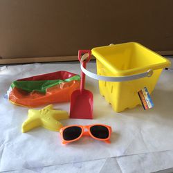 New Sand Bucket With Sand Toys, Sunglasses & Inflatable Beach Ball