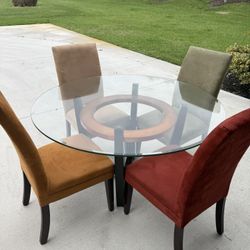 Dining room table color pop