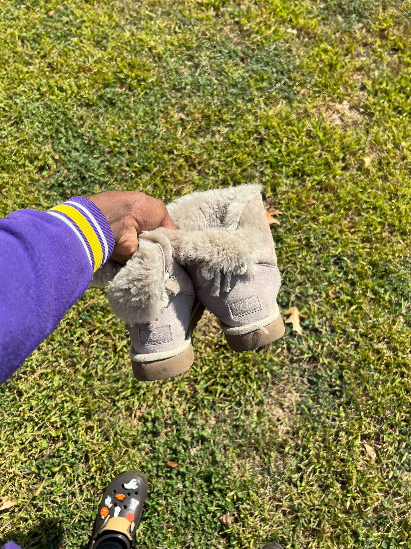 Uggs Boots size 5.5Y, 7 in womens