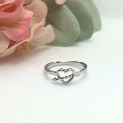 Arrow Heart Ring | Size 8