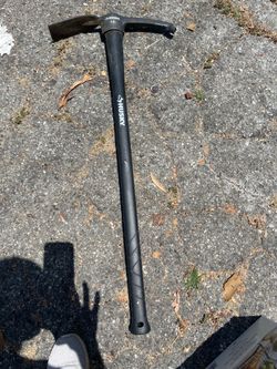Garden tool —-Pickaxe