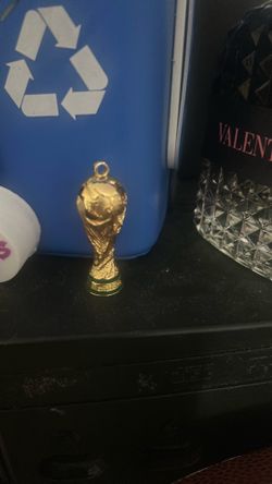 14k gold World Cup trophy necklace piece