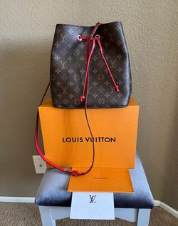 Louis Vuitton Néo Noé In Poppy Red