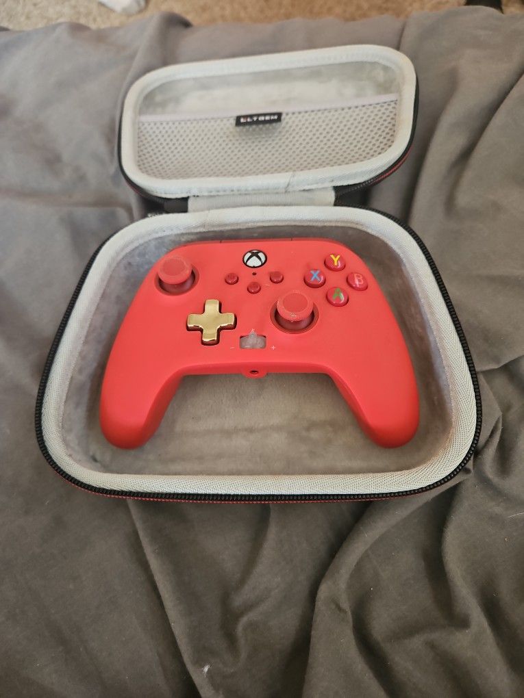 Xbox Controller With Programmable Pattles