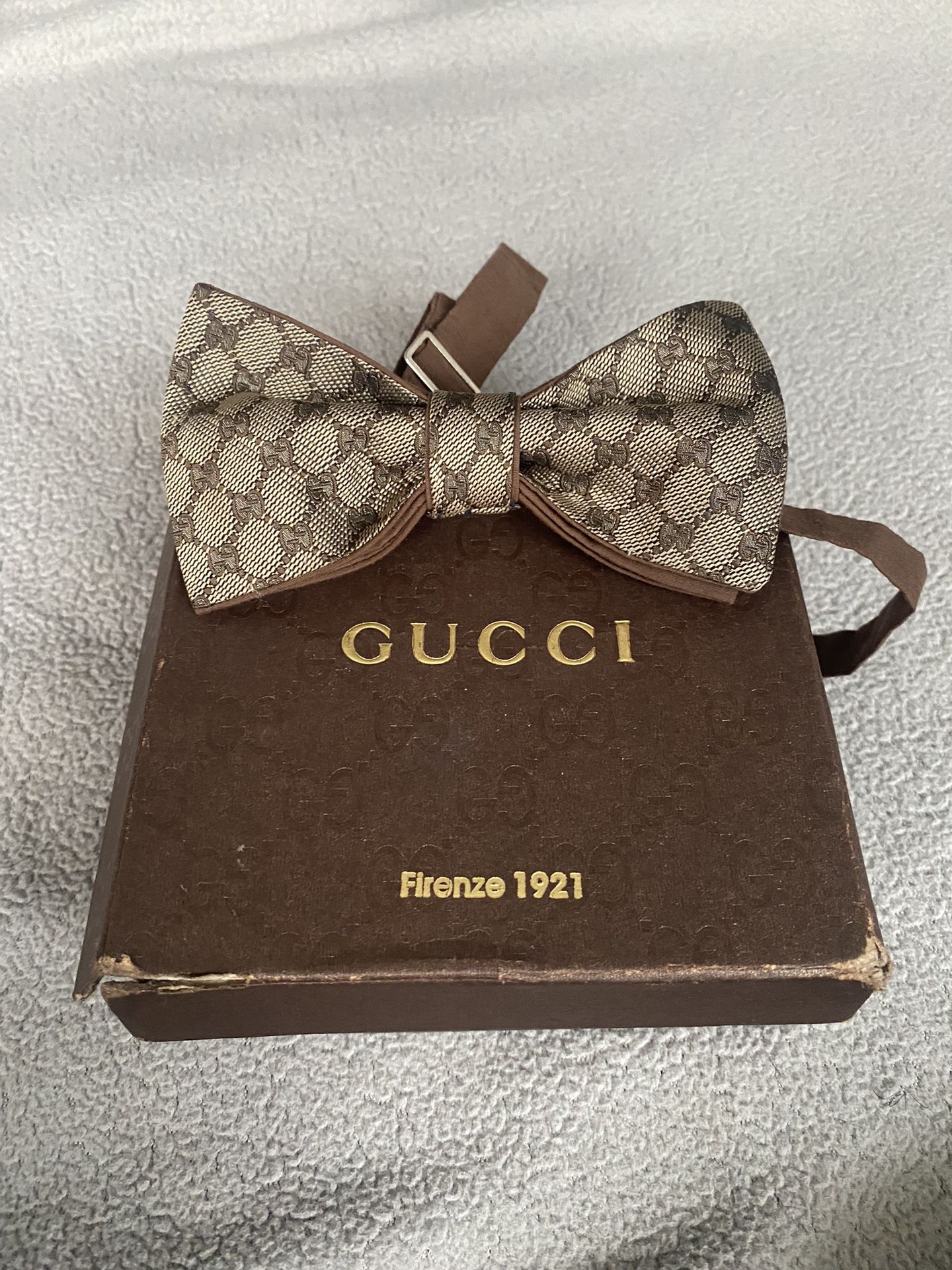 Gucci Bowtie  Accessories, Fashion, Gucci men