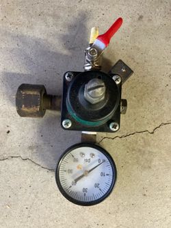 Co2 Regulator