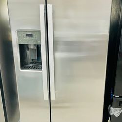 🔥🔥33” GE Side By Side Refrigerator 