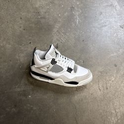 Jordan 4 Military Black 