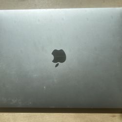 MacBook Air M1 2020 – $300 Quick Sale! (Screen Note Below)