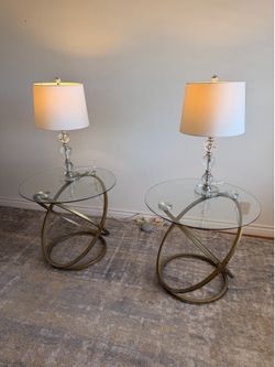 Pair of end tables / side tables