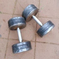 2x70lbs Dumbbells 