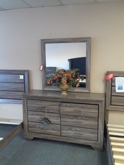 Nice dresser with mirror