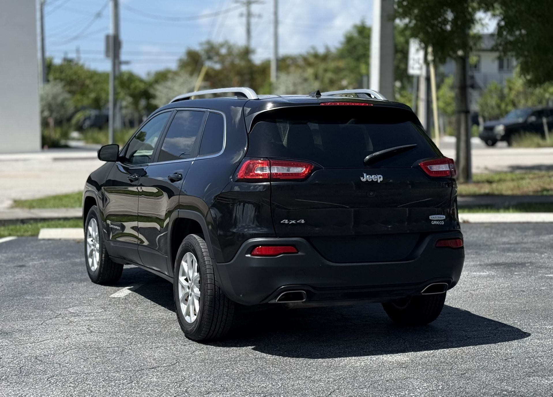 2016 Jeep Cherokee