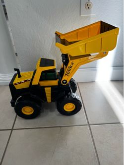 Tonka Front Loader 4000  Plastic. Used In Very Good Condition
