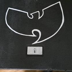 Real Bank Safty Deposit Box, Wu-tang Symbol Paint Marker On Working Lock Key