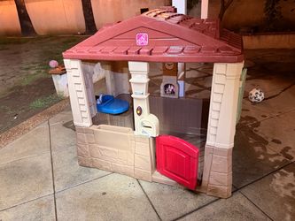 Step 2 playhouse