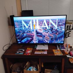 Toshiba 42-in Wi-Fi TV 1080pi