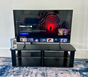 Samsung 43” 4K UHD Smart TV – Excellent Condition