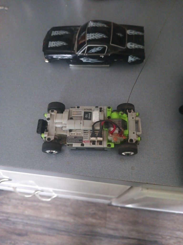 未使用　 XMODS Custom RC スターターキット フォードムスタング？ 未使用 XMODS Custom RC スターターキット フォードムスタング