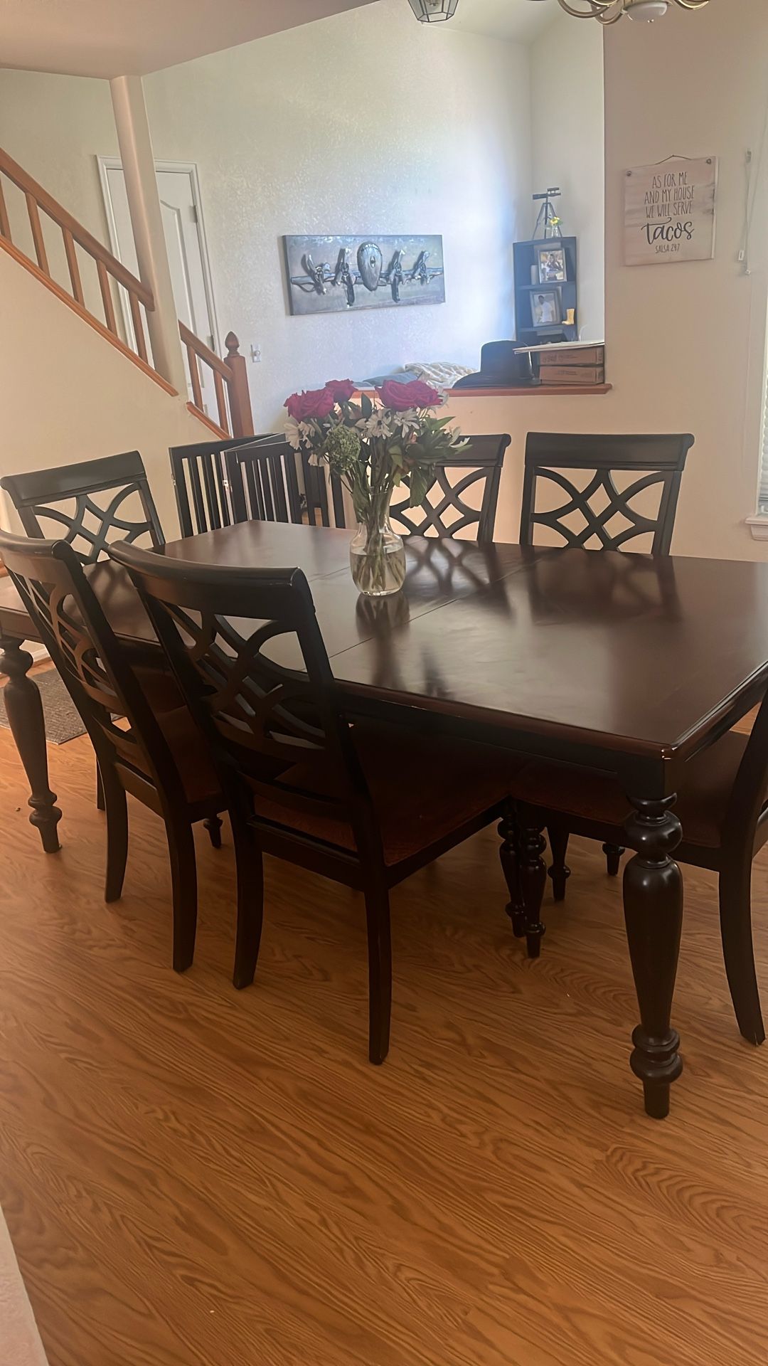 Dining Table For 6 W/matching Hutch