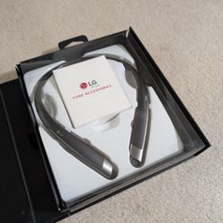 LIKE NEW LG Tone Platinum
HBS-1100 Headset w/ Box & Extras! Harman Kardon Audio