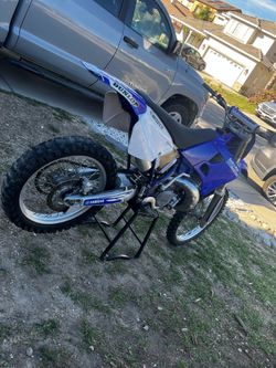 2001 yz250