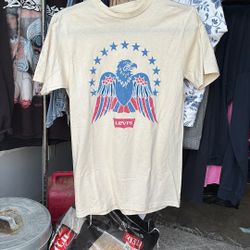 New Levi’s Shirt Size Small