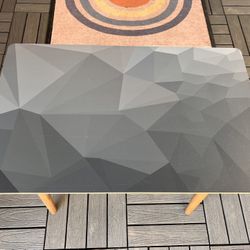 Scandinavian-style Side Table with Grey Geometric Top