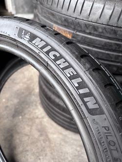 2 - 235/35ZR19 (91Y Extra Load) Michelin Pilot Sport All Season 4