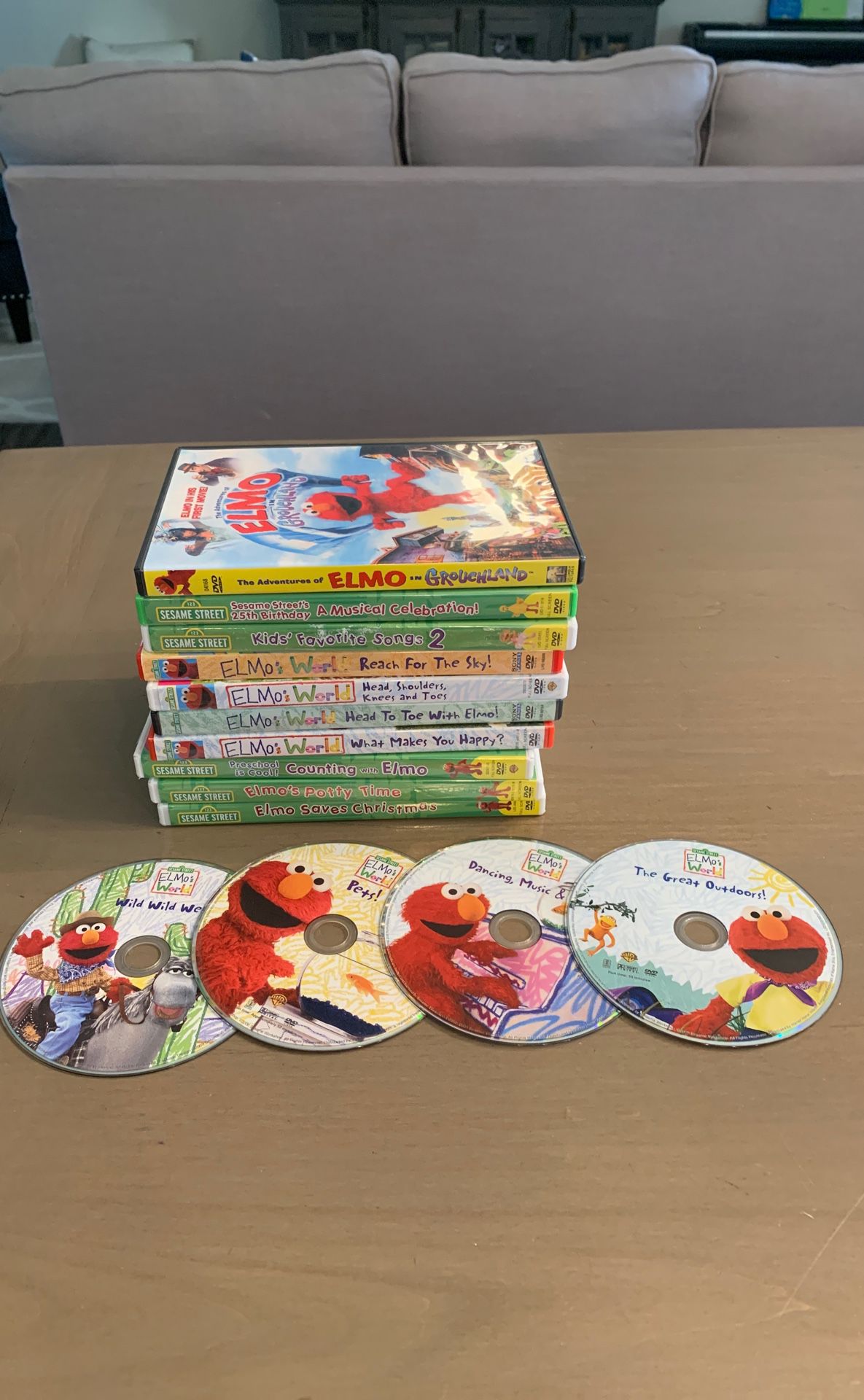 Elmo DVD collection