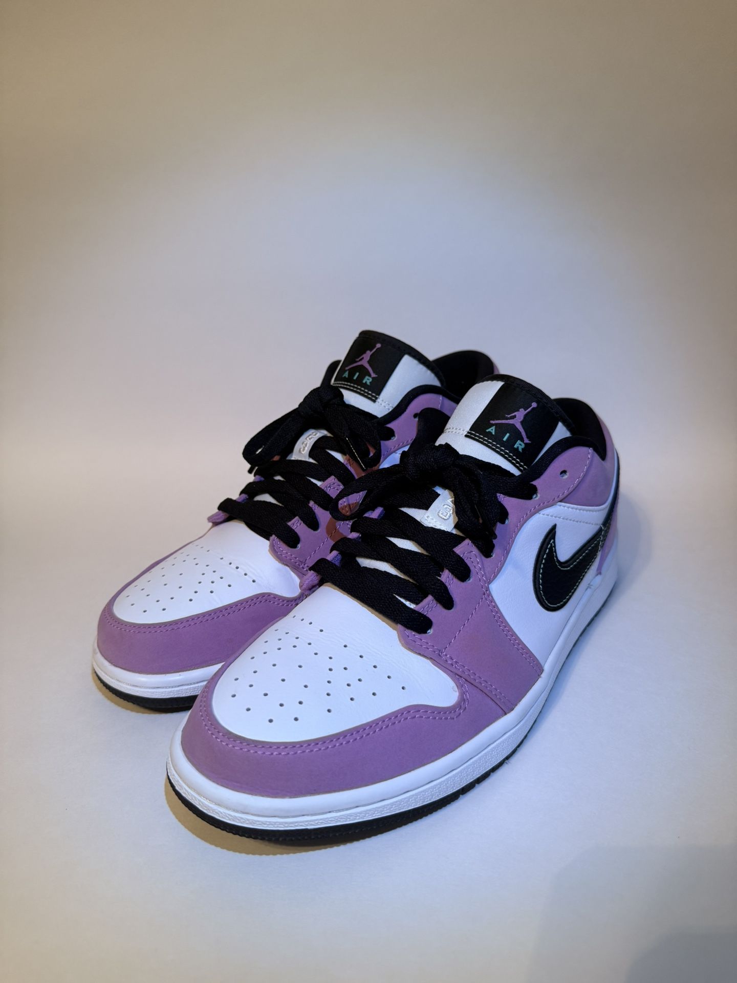 Jordan 1 Low Men’s 10.5 SE ‘Violet Shock’