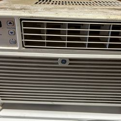 GE AC Window Air Conditioner 6400 BTU For Sale