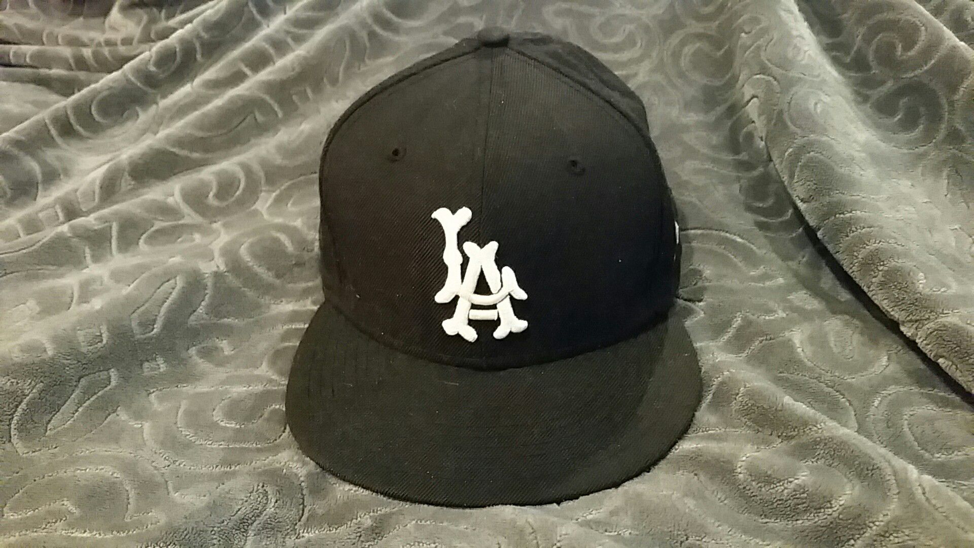 L.A. DODGERS NEW ERA 59FIFTY FITTED BASEBALL HAT 7 3/4