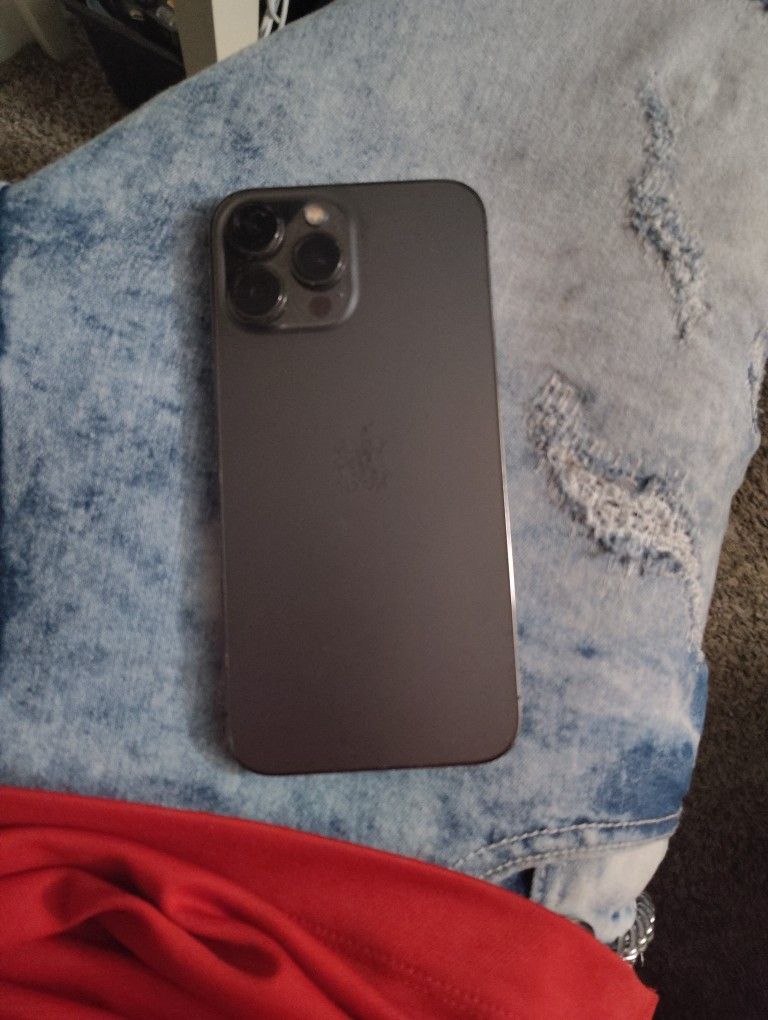 I Phone 13 Pro Max 256 G Titanium