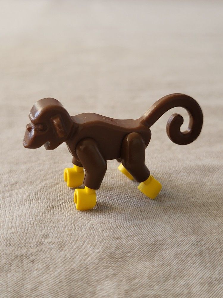 Lego 2550c01 Monkey Chimpanzee Brown from Set 6278 and 6285 and 6292 and 6270 and 6290 Minifigure