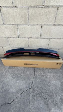 NEW 2023 2024 2025 TOYOTA PRIUS LIFT GATE CENTER LED TAIL LIGHT BAR OEM 81(contact info removed)0 NEW OPEN BOX