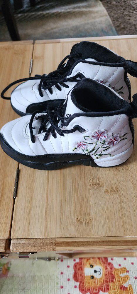 Nike Air Jordan 12 Retro GS Floral Girls Size 10.5C DR6954-100