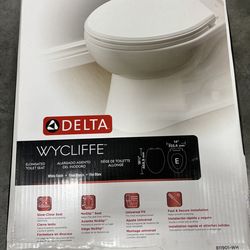 Delta Wycliffe Slow-Close Elongated Toilet Seat with No Slip Bumpers in White