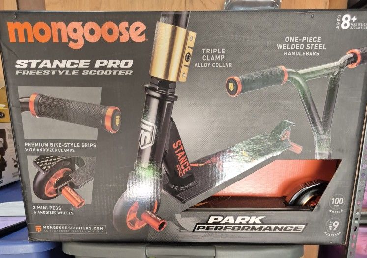 Mongoose Stance Pro Freestyle Scooter