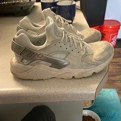 Nike huarache Shoes 10 1/2