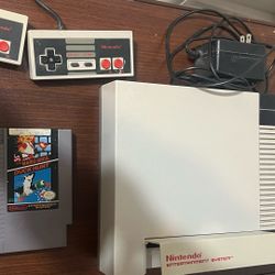 Nintendo NES With 2 Controllers, Game And Light Gun