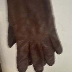 Chanel fingerless high quality leather gloves with fur for Sale in New  York, NY - OfferUp