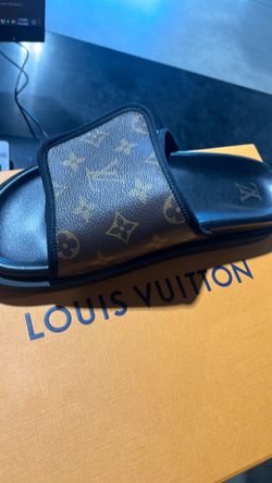 Louis Vuitton Slippers