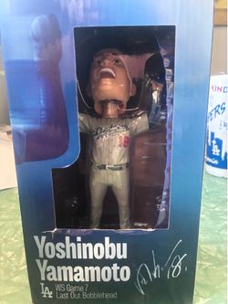 Yoshinobu Yamamoto “last out” bobblehead