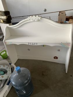 Ashley’s Girl Desk For Sale! 