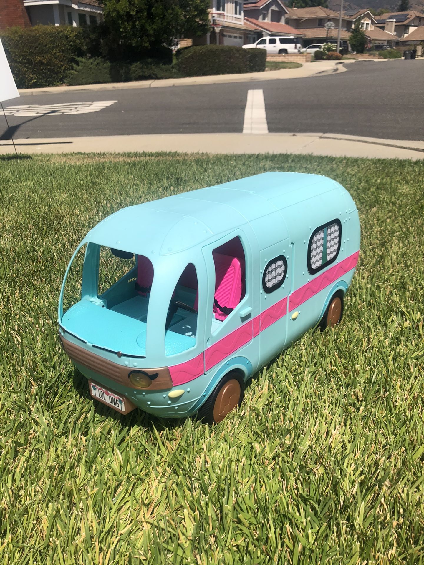 LOL Dolls RV Camper